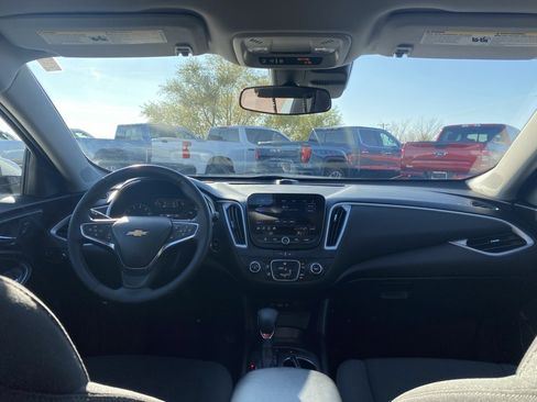 Used 2024 Chevrolet Malibu RS w/ LPO, Floor Liner Package image 15