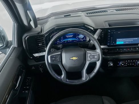Used 2023 Chevrolet Silverado 1500 LT image 18