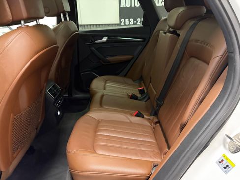 Used 2018 Audi Q5 2.0T Premium Plus w/ Premium Plus Package AWD/4WD image 22