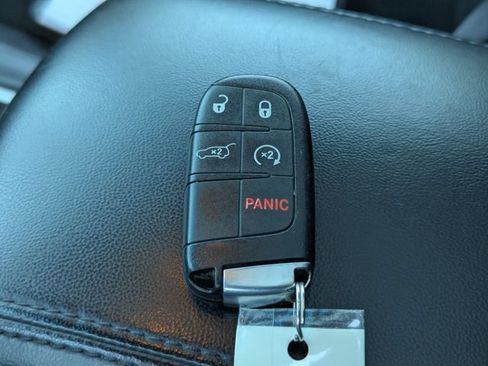 Used 2015 Jeep Grand Cherokee Altitude AWD/4WD image 20