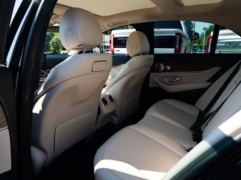 Used 2019 Mercedes-Benz E 300 image 21
