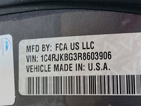 Used 2024 Jeep Grand Cherokee L Limited w/ Luxury Tech Group II image 29