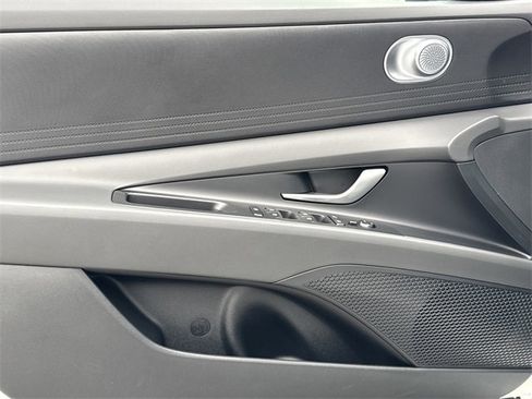 New 2026 Hyundai Elantra Blue image 10