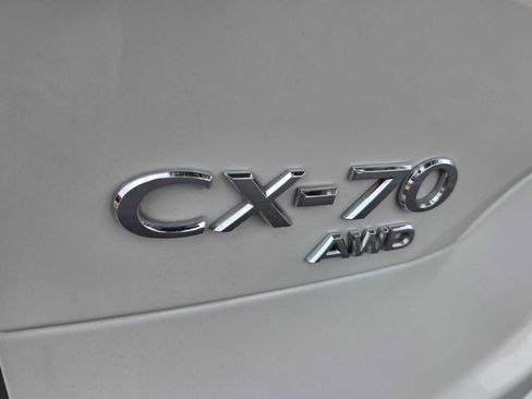 Used 2025 MAZDA CX-70 3.3 Turbo w/ Preferred Package AWD/4WD image 17
