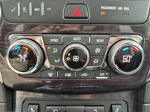 Used 2017 Buick Enclave Leather AWD/4WD image 41