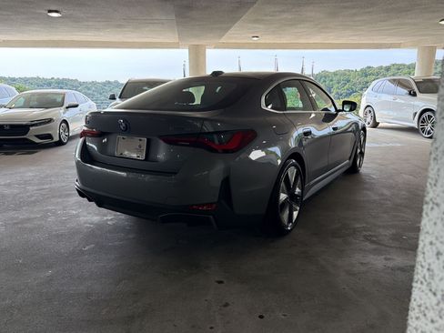 Used 2023 BMW i4 eDrive40 RWD image 8