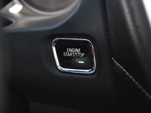 Used 2020 GMC Acadia SLE image 18