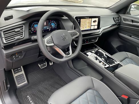 New 2026 Volkswagen Atlas Cross Sport SEL Premium R-Line image 17