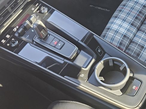 Certified 2025 Porsche 911 Turbo image 21