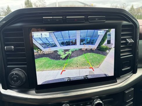 Used 2021 Ford F150 Lariat w/ Equipment Group 502A High image 17