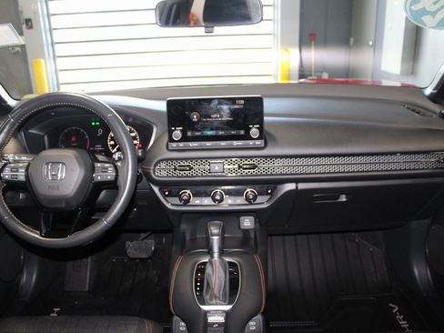 Used 2025 Honda HR-V Sport image 24