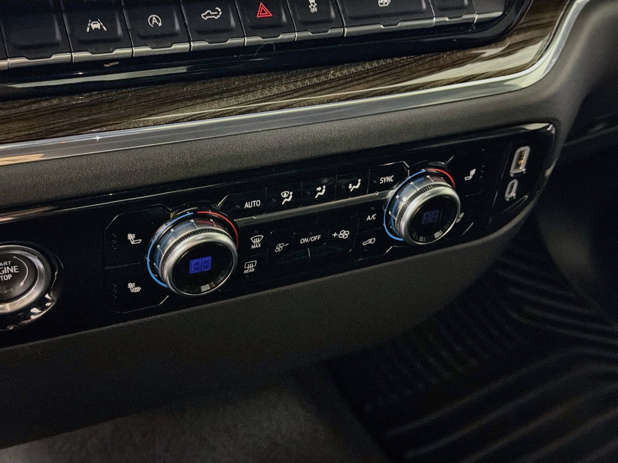 Used 2024 GMC Sierra 1500 Elevation AWD/4WD image 24