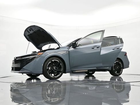 New 2026 Nissan Sentra SR w/ SR Premium Package image 50