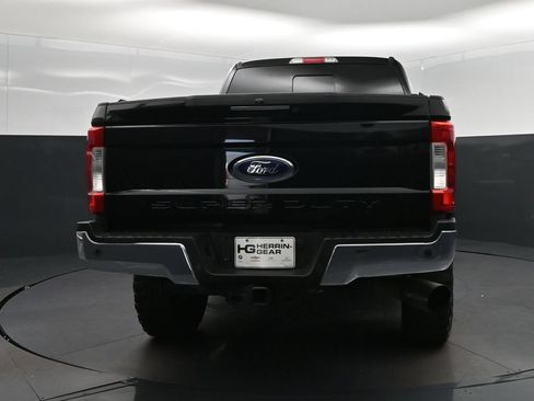 Used 2019 Ford F250 Lariat w/ Lariat Ultimate Package AWD/4WD image 6