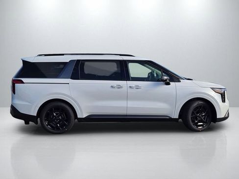 New 2026 Kia Carnival SX Prestige FWD image 3