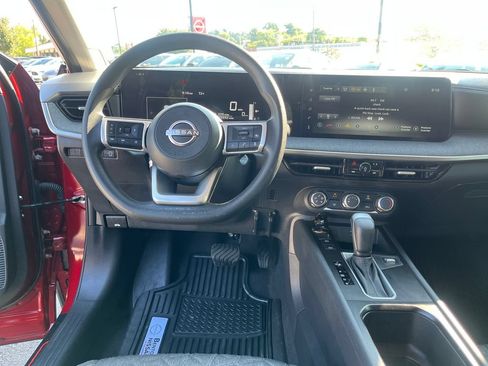 Certified 2025 Nissan Kicks SV FWD image 23