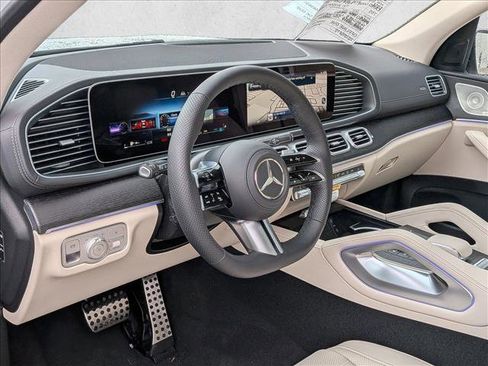 New 2026 Mercedes-Benz GLS 450 4MATIC image 3