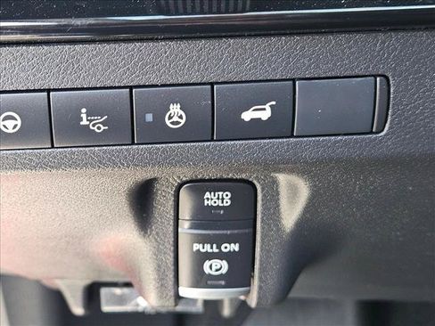 Certified 2025 Nissan Murano Platinum AWD/4WD image 12