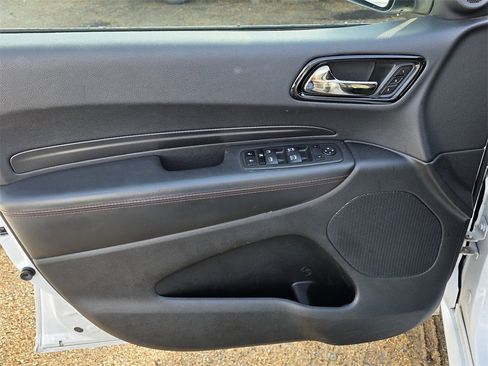 Used 2024 Dodge Durango GT image 3