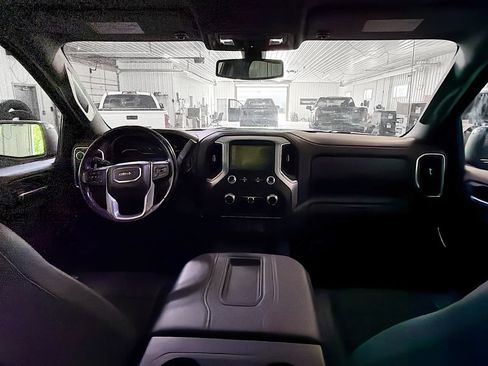 Used 2019 GMC Sierra 1500 SLT w/ SLT Premium Package AWD/4WD image 10