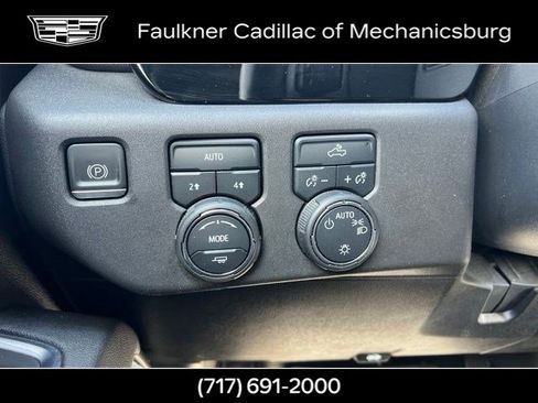 Used 2023 Chevrolet Silverado 1500 LT AWD/4WD image 25
