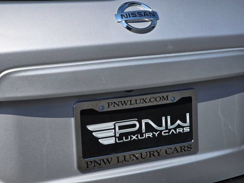 Used 2020 Nissan Kicks S FWD image 11