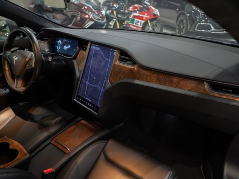 Used 2021 Tesla Model S Long Range Plus AWD/4WD image 30