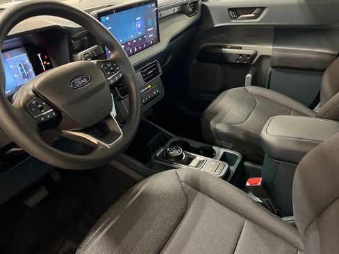 New 2026 Ford Maverick XL image 12