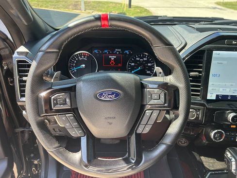 Used 2022 Ford F250 Lariat w/ Lariat Ultimate Package AWD/4WD image 11