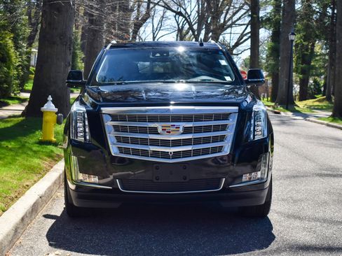 Used 2019 Cadillac Escalade Luxury image 13