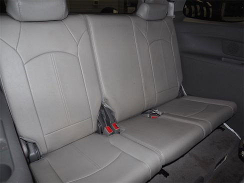 Used 2014 GMC Acadia SLT image 14