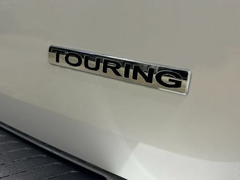New 2026 Honda Odyssey Touring image 11