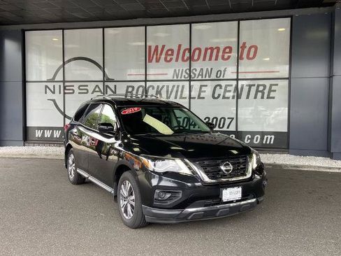 Certified 2019 Nissan Pathfinder S AWD/4WD image 1
