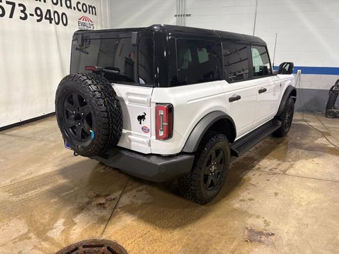 New 2025 Ford Bronco Outer Banks image 8