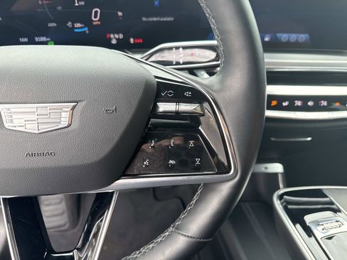 New 2025 Cadillac Lyriq Luxury image 32