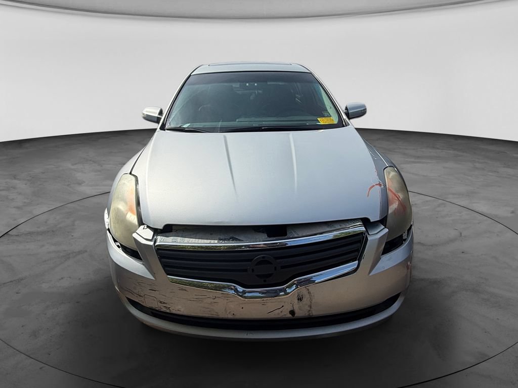 Used 2007 Nissan Altima 3.5 SL w/ Technology Pkg FWD image 3