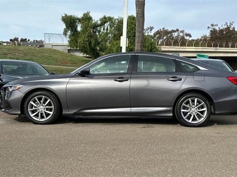 Certified 2022 Honda Accord LX image 9