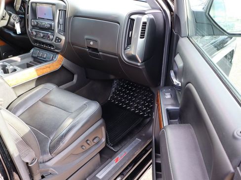 Used 2017 Chevrolet Silverado 1500 LTZ Z71 w/ LTZ Plus Package image 46