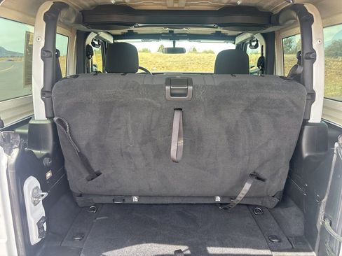 Used 2020 Jeep Wrangler Sport AWD/4WD image 13
