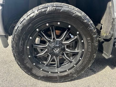 Used 2022 Ford F150 XLT w/ Equipment Group 302A High AWD/4WD image 8