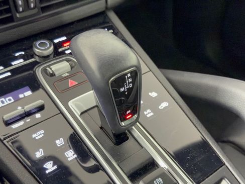 Certified 2023 Porsche Cayenne Coupe AWD/4WD image 21