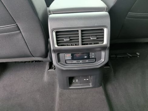 Used 2026 Volkswagen Atlas SE AWD/4WD image 25