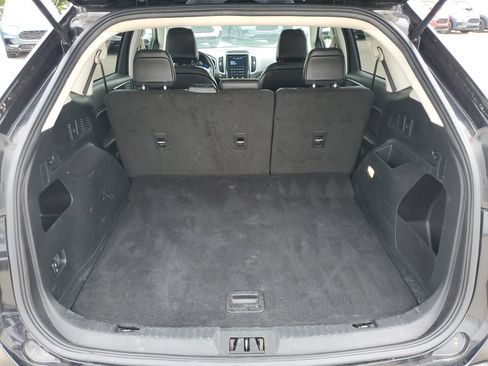 Used 2023 Ford Edge SEL image 13