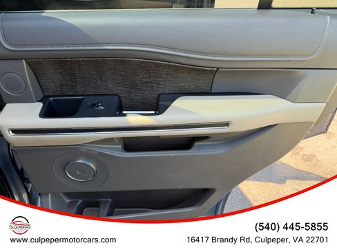 Used 2018 Ford Expedition Limited w/ Equipment Group 301A AWD/4WD image 15