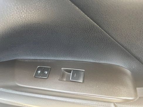 Used 2022 Toyota Camry XSE FWD image 21