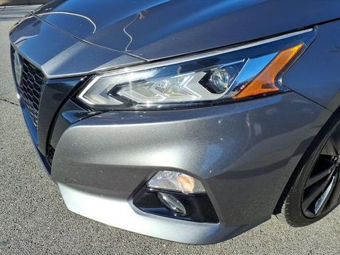Used 2022 Nissan Altima 2.5 SR w/ Midnight Edition Package image 14