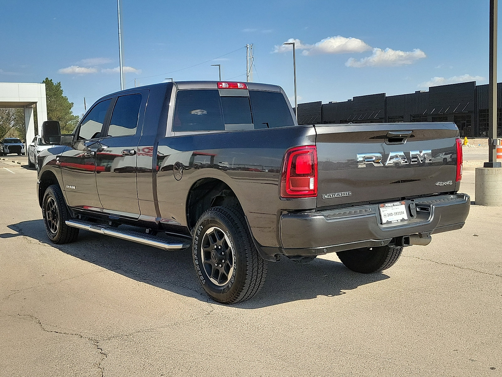 Used 2025 RAM 3500 Laramie AWD/4WD image 3