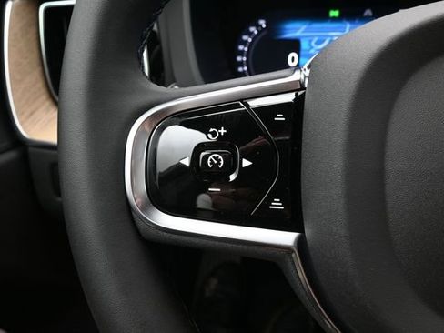 New 2026 Volvo XC60 B5 Plus w/ Protection Package Premier AWD/4WD image 27
