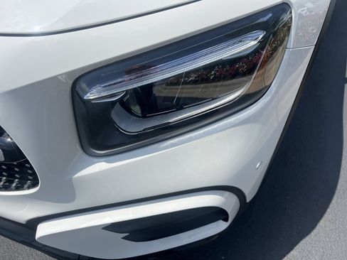 Certified 2025 Mercedes-Benz GLB 250 4MATIC image 6