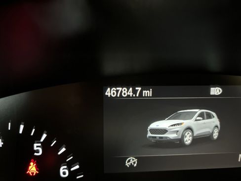 Used 2020 Ford Escape SE image 17